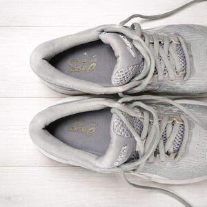 ASICS GT-2000 8 Womens 9.5 Gray White Running Shoes Sneakers 1012A591